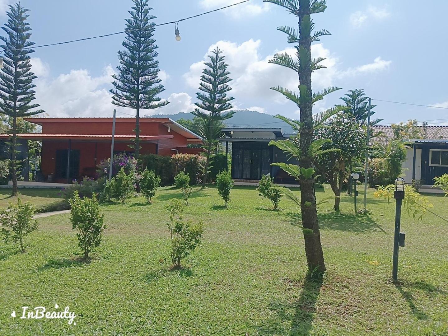 เฟรนด์แคมป์ Villa Khao Kho Exterior photo